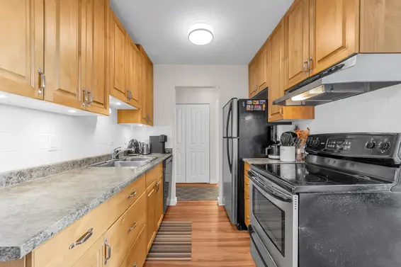 205 252 West 2nd Street, North Vancouver For Sale - image 5