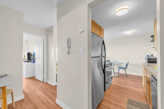205 252 West 2nd Street, North Vancouver For Sale - image 7