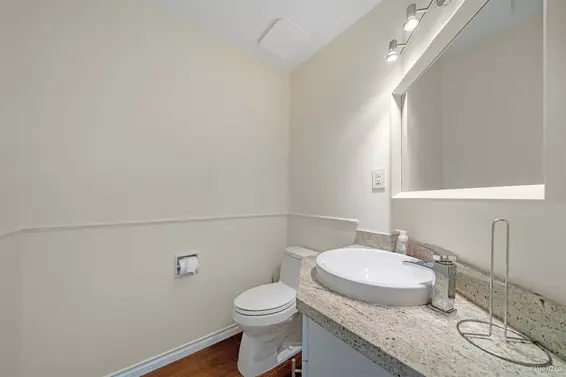 1072 Clements Avenue, North Vancouver For Sale - image 13