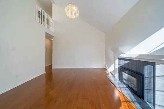 1072 Clements Avenue, North Vancouver For Sale - image 3
