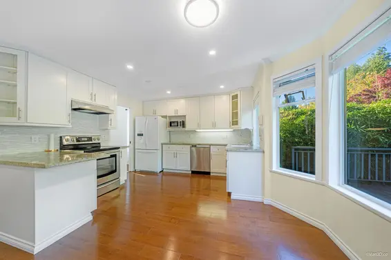 1072 Clements Avenue, North Vancouver For Sale - image 7