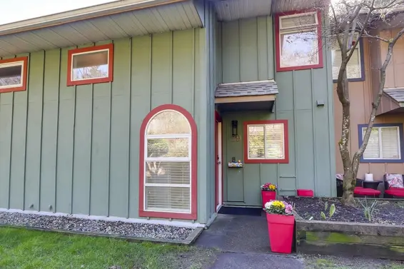 29 900 West 17th Street, North Vancouver