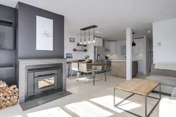 29 900 West 17th Street, North Vancouver For Sale - image 2