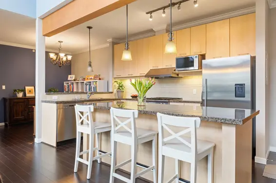 514 560 Raven Woods Drive, North Vancouver For Sale - image 2