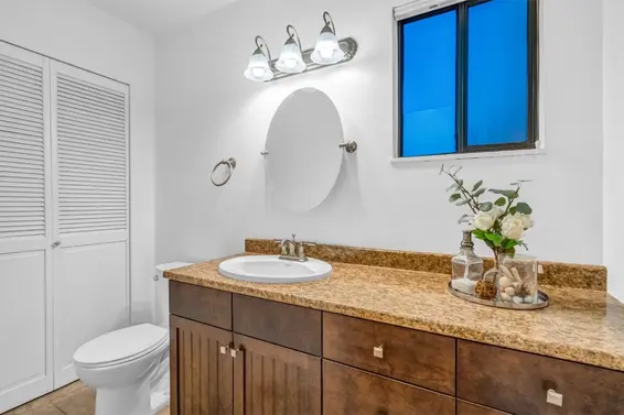 5730 Owl Court, North Vancouver For Sale - image 14