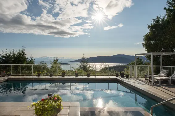 4729 Woodburn Road, West Vancouver For Sale - image 2
