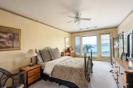 4729 Woodburn Road, West Vancouver For Sale - image 28