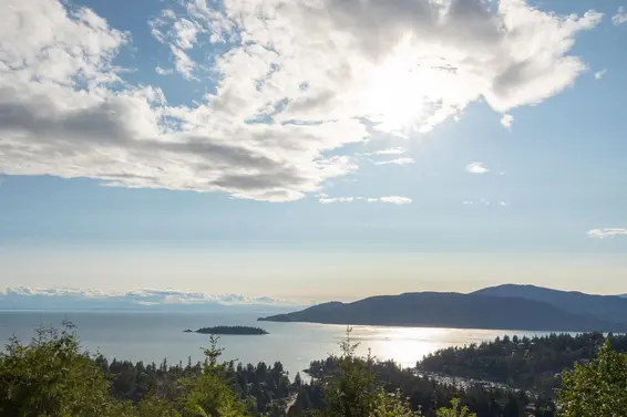 4729 Woodburn Road, West Vancouver For Sale - image 33
