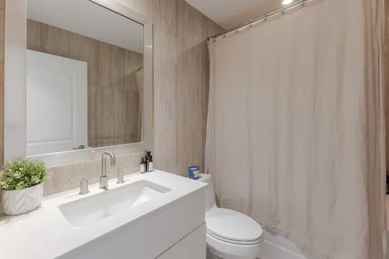 901 175 Victory Ship Way, North Vancouver For Sale - image 15