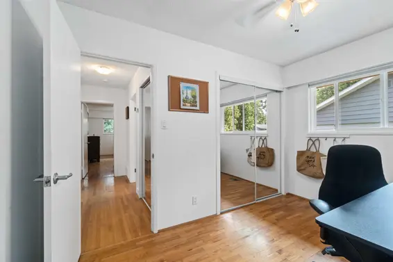 2681 Standish Drive, North Vancouver For Sale - image 12