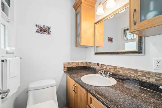 2681 Standish Drive, North Vancouver For Sale - image 17