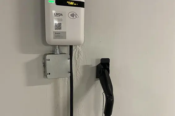 422 3596 Malsum Drive, North Vancouver For Sale - image 35