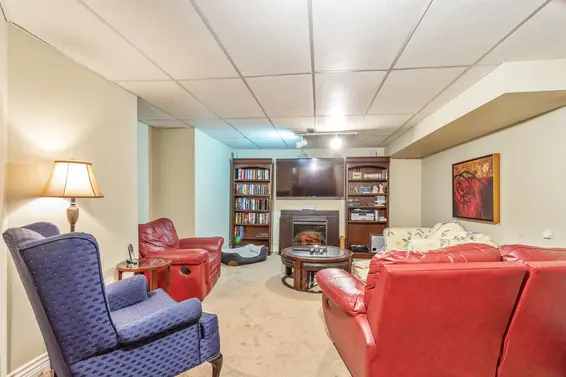 36 1925 Indian River Crescent, North Vancouver For Sale - image 35