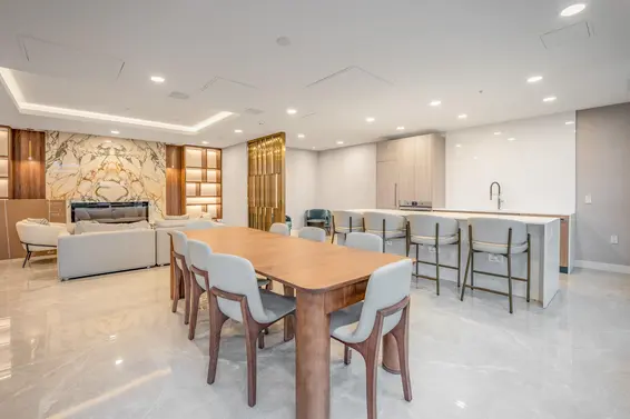 515 135 East 13th Street, North Vancouver For Sale - image 18