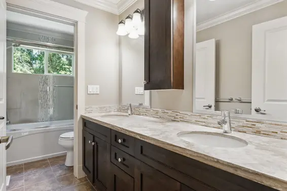 352 St. James Crescent, West Vancouver For Sale - image 20