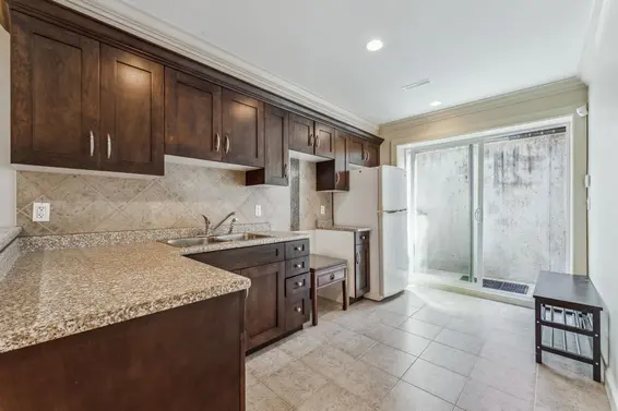 352 St. James Crescent, West Vancouver For Sale - image 24