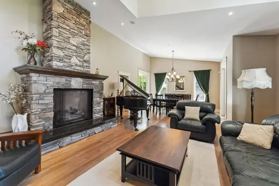 352 St. James Crescent, West Vancouver For Sale - image 5