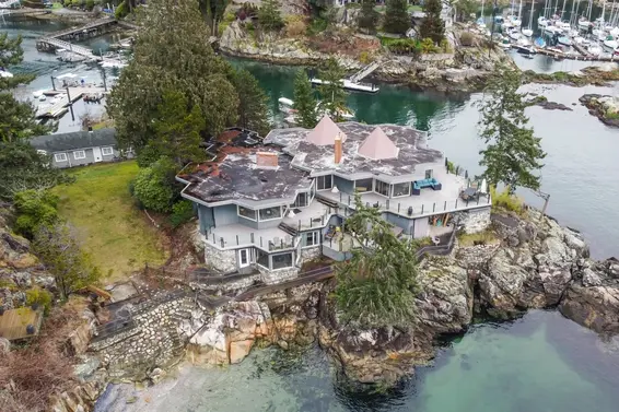 5806 Eagle Island, West Vancouver For Sale - image 4