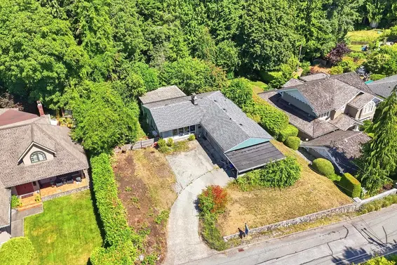 3922 Sunnycrest Drive, North Vancouver