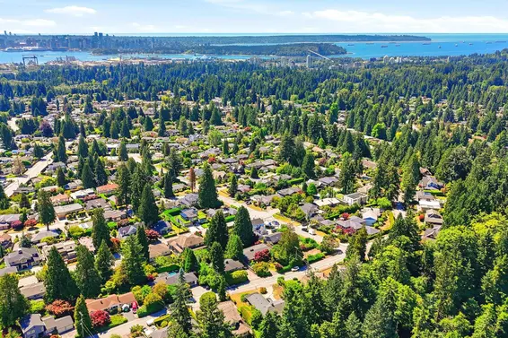 3922 Sunnycrest Drive, North Vancouver For Sale - image 13
