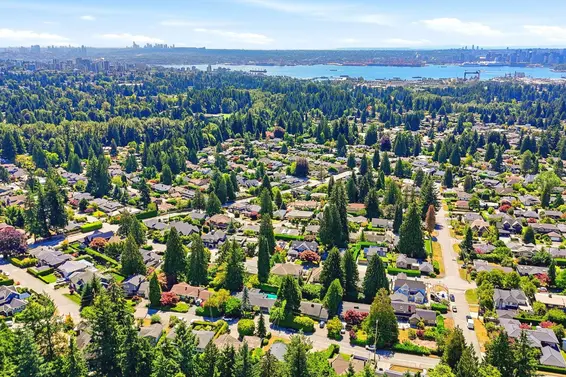 3922 Sunnycrest Drive, North Vancouver For Sale - image 14