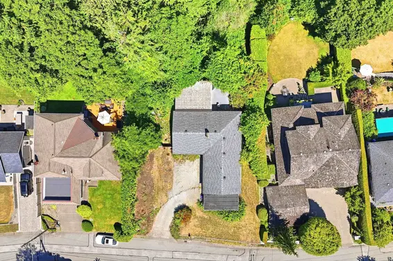 3922 Sunnycrest Drive, North Vancouver For Sale - image 17