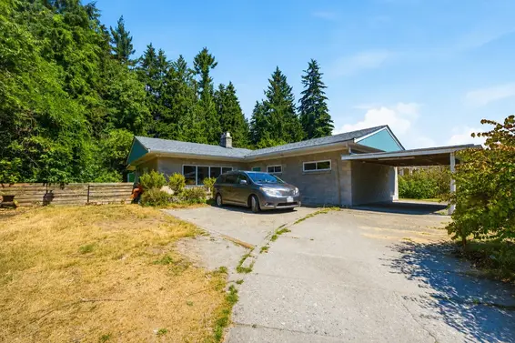 3922 Sunnycrest Drive, North Vancouver For Sale - image 3