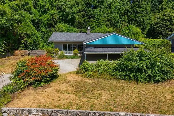 3922 Sunnycrest Drive, North Vancouver For Sale - image 9