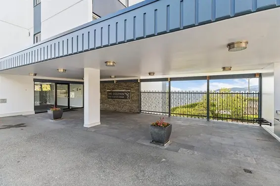 102 2246 Bellevue Avenue, West Vancouver For Sale - image 3