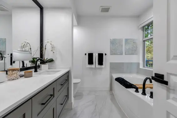 1102 Strathaven Drive, North Vancouver For Sale - image 14