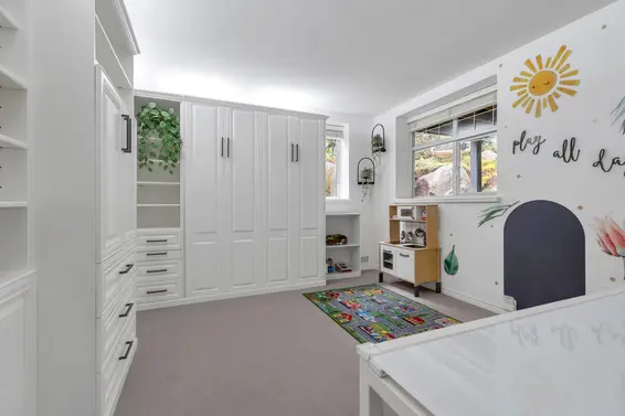 1102 Strathaven Drive, North Vancouver For Sale - image 16