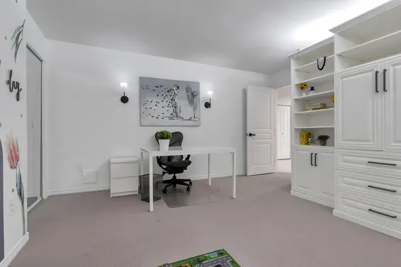 1102 Strathaven Drive, North Vancouver For Sale - image 17