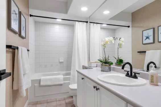 1102 Strathaven Drive, North Vancouver For Sale - image 21