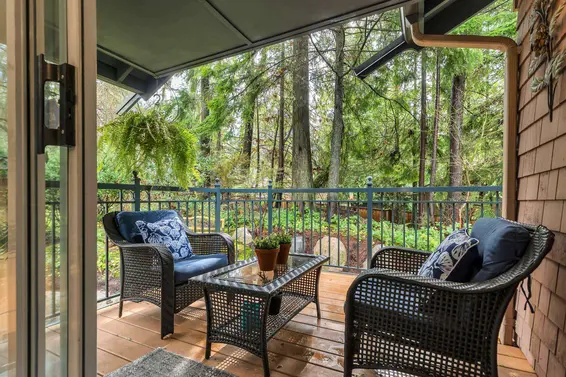 1102 Strathaven Drive, North Vancouver For Sale - image 25