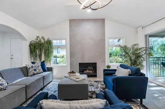 1102 Strathaven Drive, North Vancouver For Sale - image 4