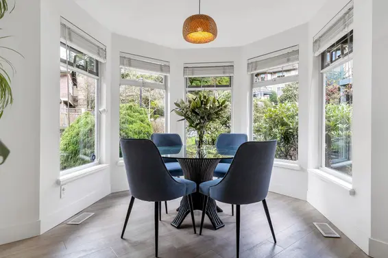 1102 Strathaven Drive, North Vancouver For Sale - image 8