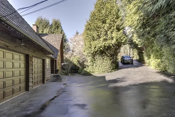 3904 Westridge Avenue, West Vancouver For Sale - image 2