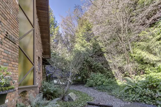 3904 Westridge Avenue, West Vancouver For Sale - image 4