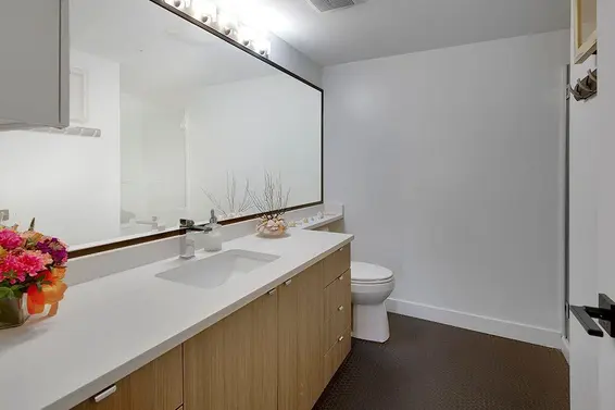 411 108 West Esplanade Avenue, North Vancouver For Sale - image 23