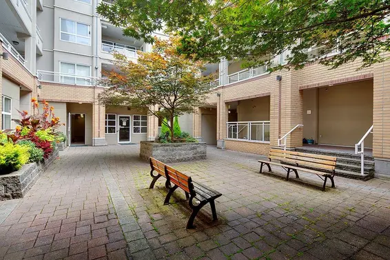 411 108 West Esplanade Avenue, North Vancouver For Sale - image 26