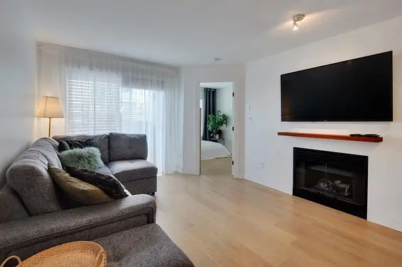 411 108 West Esplanade Avenue, North Vancouver For Sale - image 5