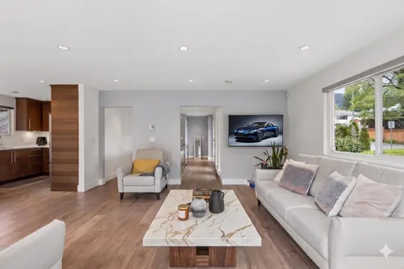 2999 Larson Road, North Vancouver For Sale - image 10