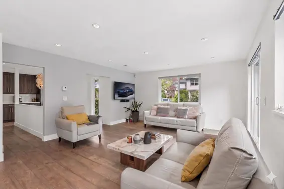 2999 Larson Road, North Vancouver For Sale - image 13