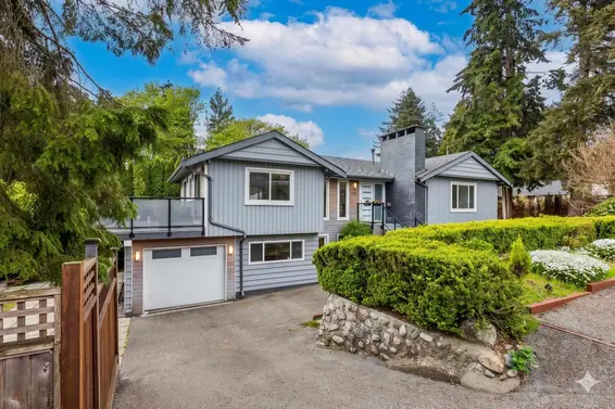 2999 Larson Road, North Vancouver For Sale - image 2