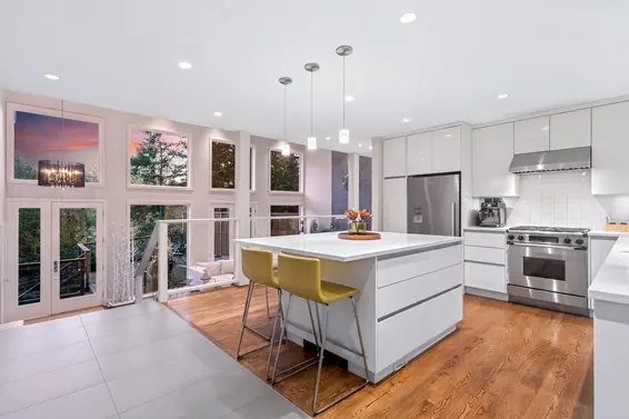 6965 Marine Drive, West Vancouver For Sale - image 10