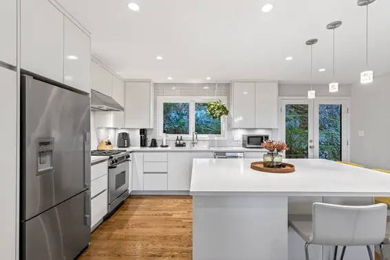 6965 Marine Drive, West Vancouver For Sale - image 11