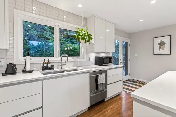 6965 Marine Drive, West Vancouver For Sale - image 22