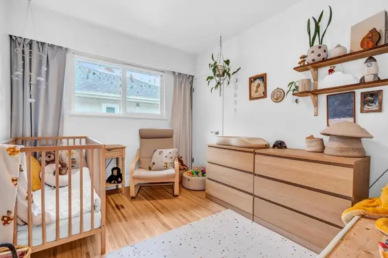 852 East 17th Street, North Vancouver For Sale - image 11