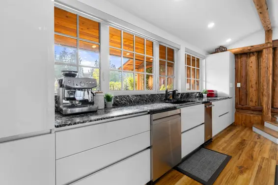 2540 Boswell Avenue, North Vancouver For Sale - image 12