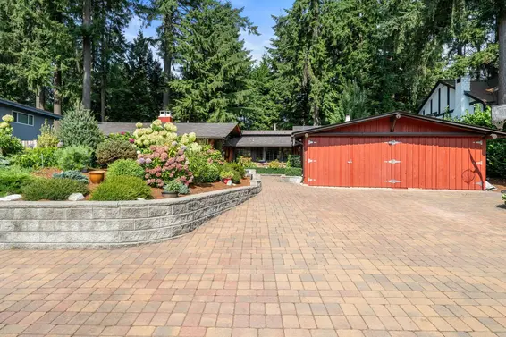 2540 Boswell Avenue, North Vancouver For Sale - image 37